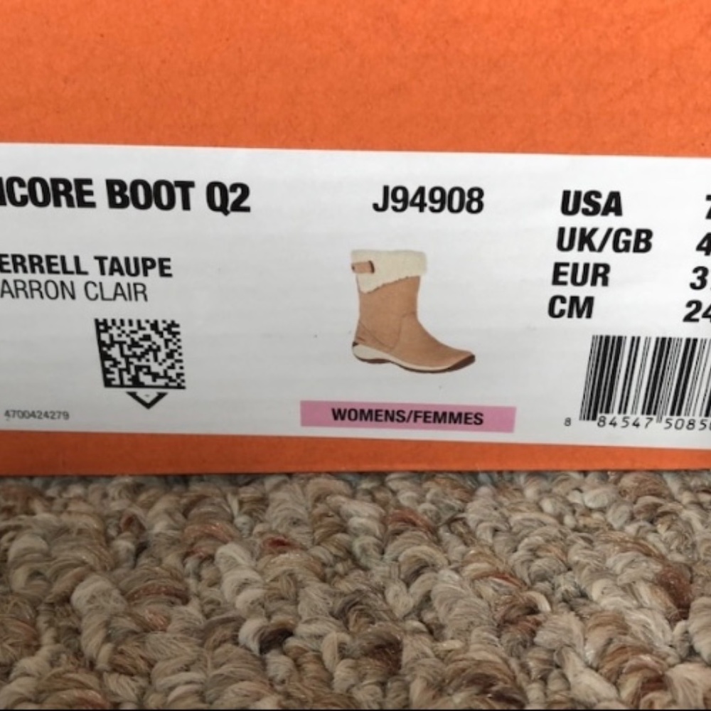 Merrell boot size 7 - Picture 3 of 6